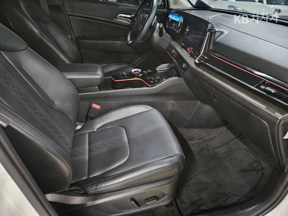 2022 - kia sportage
