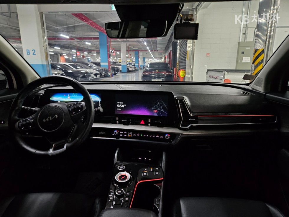 2022 - kia sportage