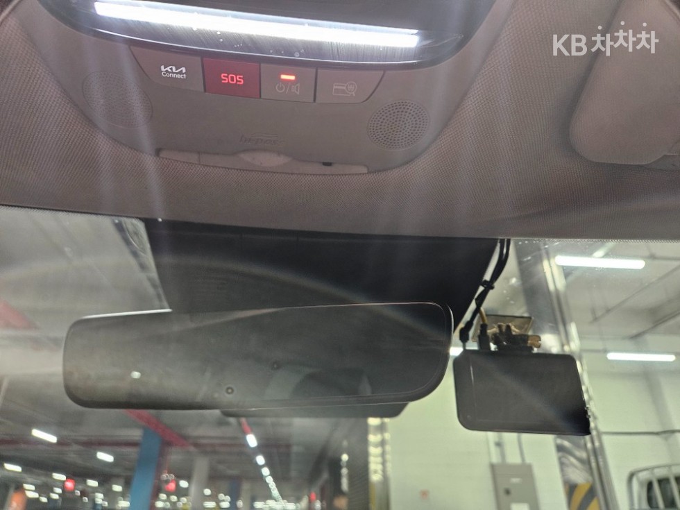 2022 - kia sportage