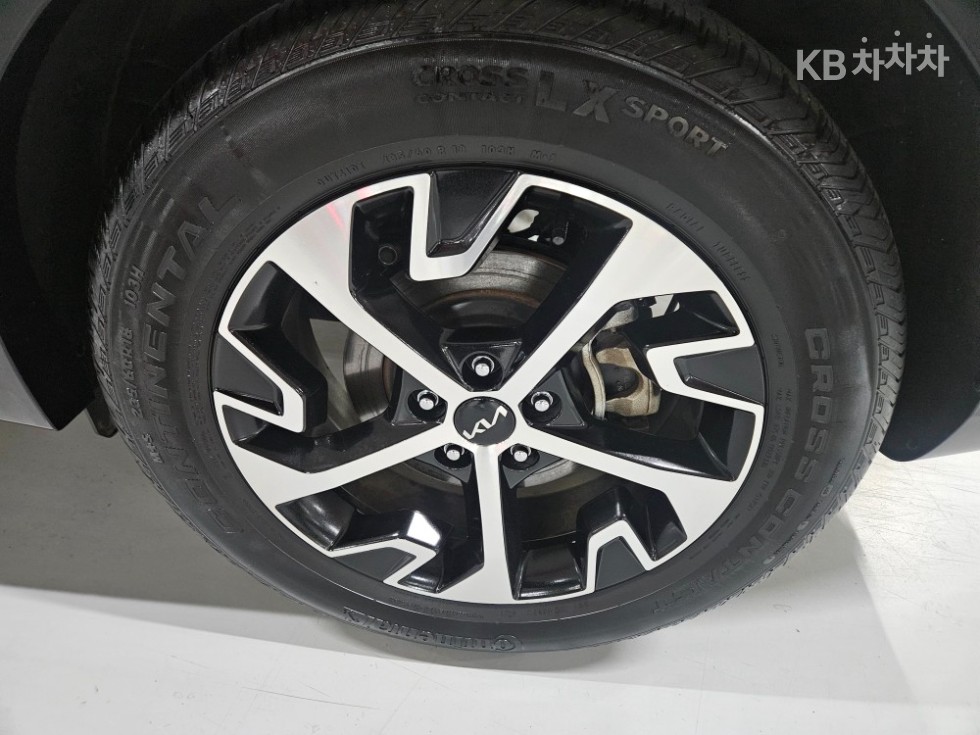 2022 - kia sportage