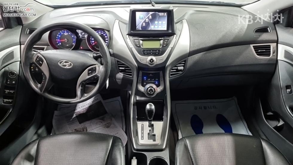 Hyundai Avante — miniaturë 7
