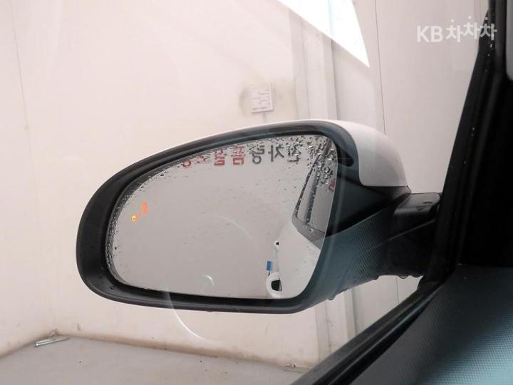 Hyundai Kona 1.6 Gasoline Turbo 2WD Smart 7