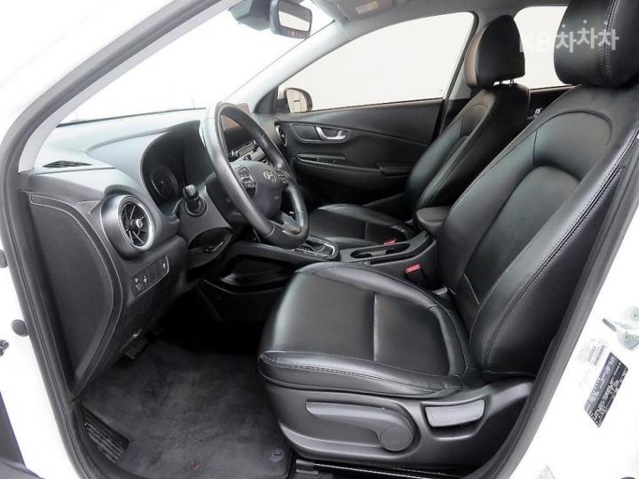 Hyundai Kona 1.6 Gasoline Turbo 2WD Smart 8