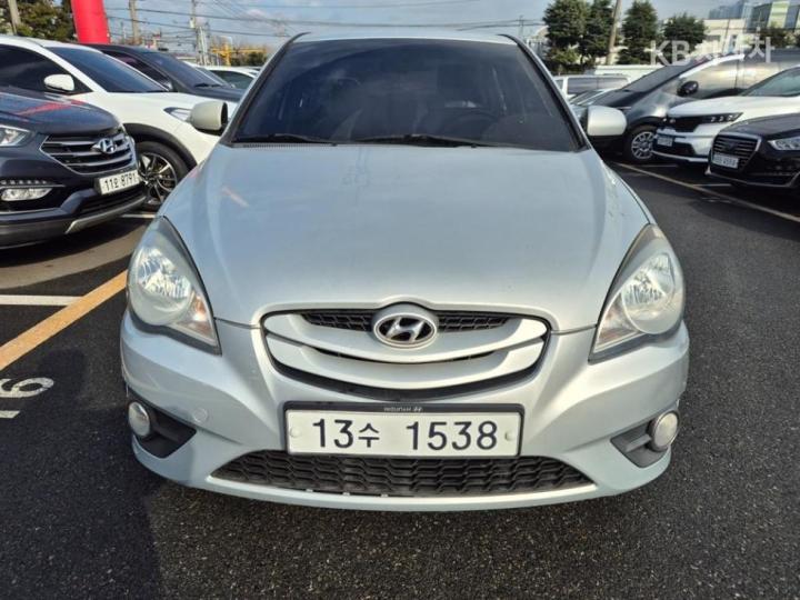 Hyundai Verna 1.5 VGT Diesel TRENDY 2