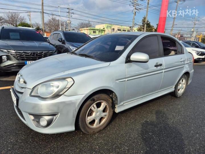 Hyundai Verna 1.5 VGT Diesel TRENDY 3