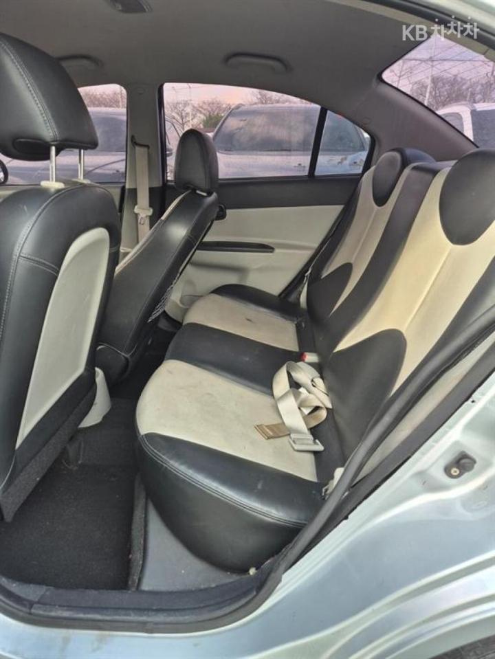 Hyundai Verna 1.5 VGT Diesel TRENDY 10