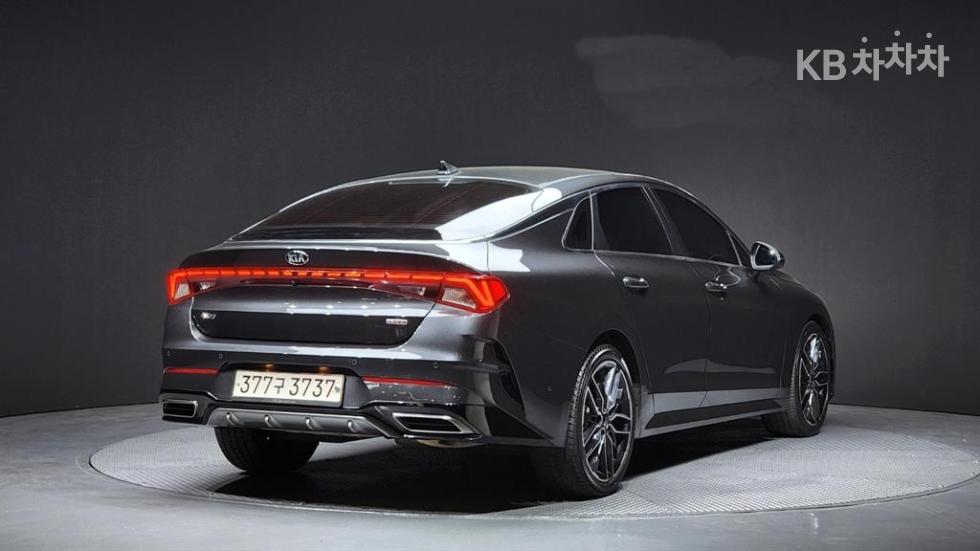 2020 - kia k5
