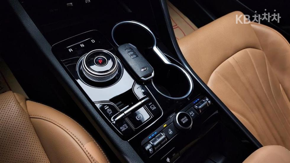 2020 - kia k5