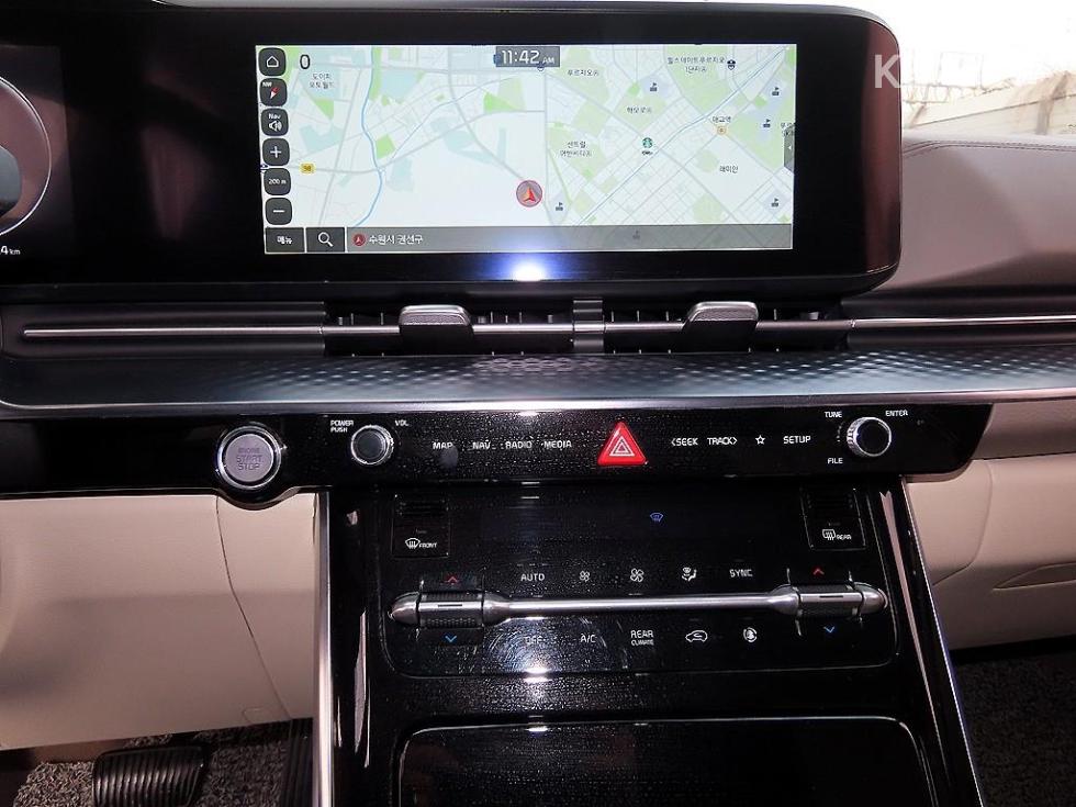 2023 - kia carnival