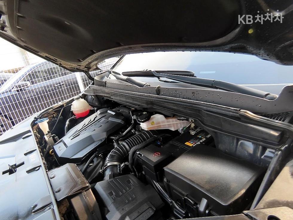 2023 - kia carnival