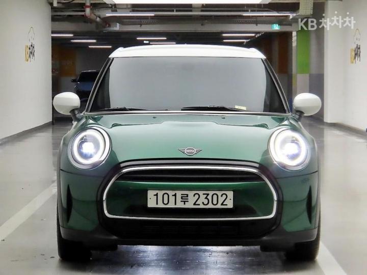 Mini Cooper 5 Duo 1.5 Classic Plus Launch Pack 2