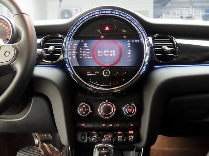 Mini Cooper 5 Duo 1.5 Classic Plus Launch Pack 10