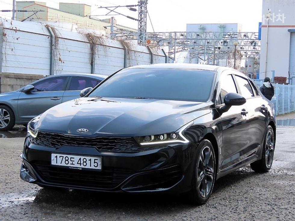 2020 - kia k5