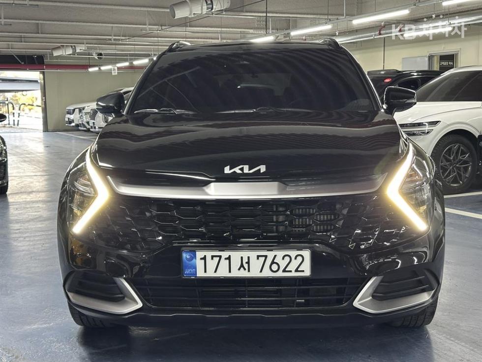 2023 - kia sportage