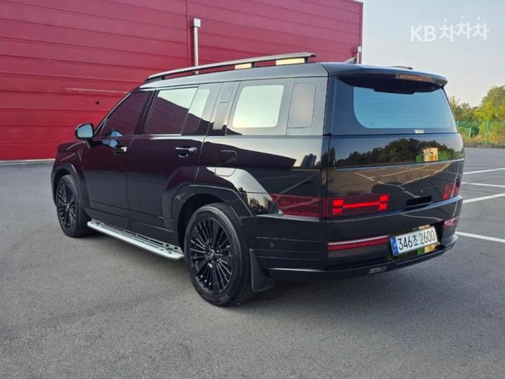 Hyundai Santa Fe The Hybrid MX5 1.6T HEV AWD Black Ink 5