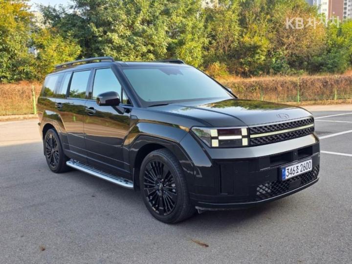 Hyundai Santa Fe The Hybrid MX5 1.6T HEV AWD Black Ink 4