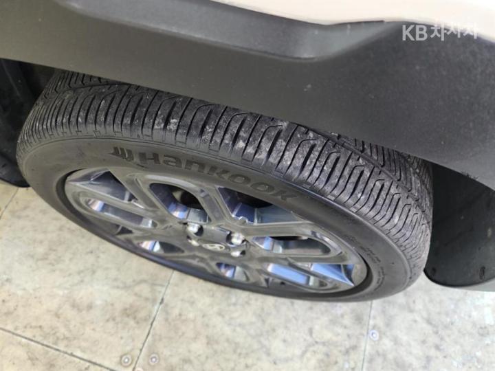 Hyundai Casper 1.0 Gasoline Modern 6