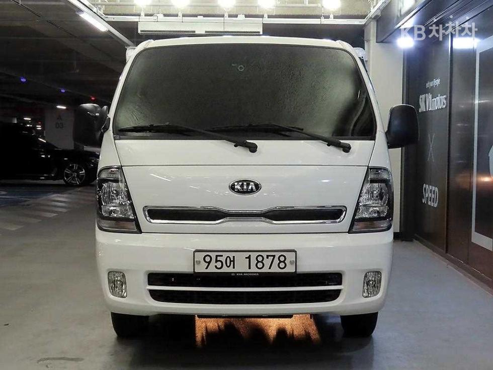 2020 - kia bongo iii