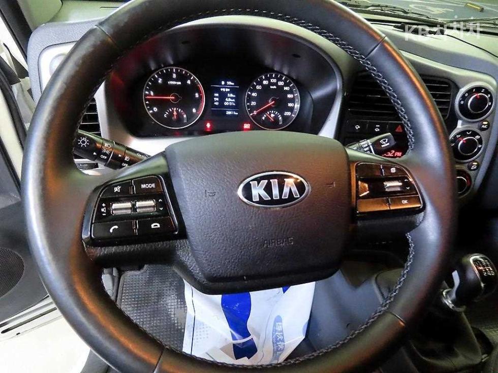 2020 - kia bongo iii