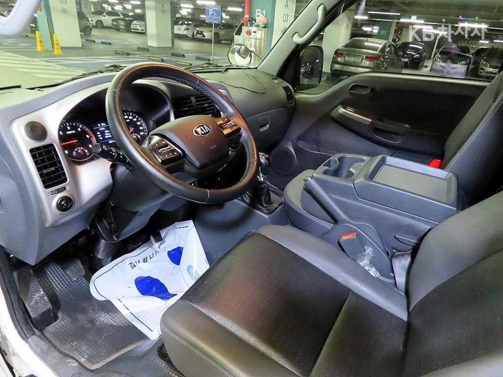 2020 - kia bongo iii