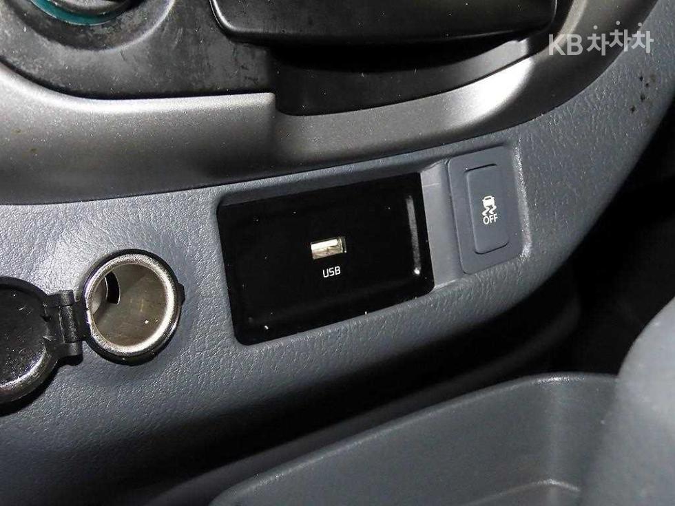 2020 - kia bongo iii