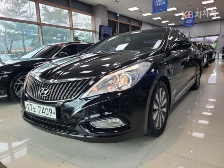 Hyundai Grandeur Hybrid Premium