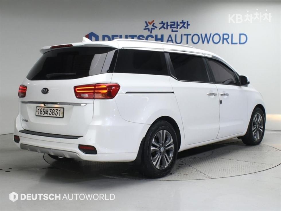 2019 - kia carnival