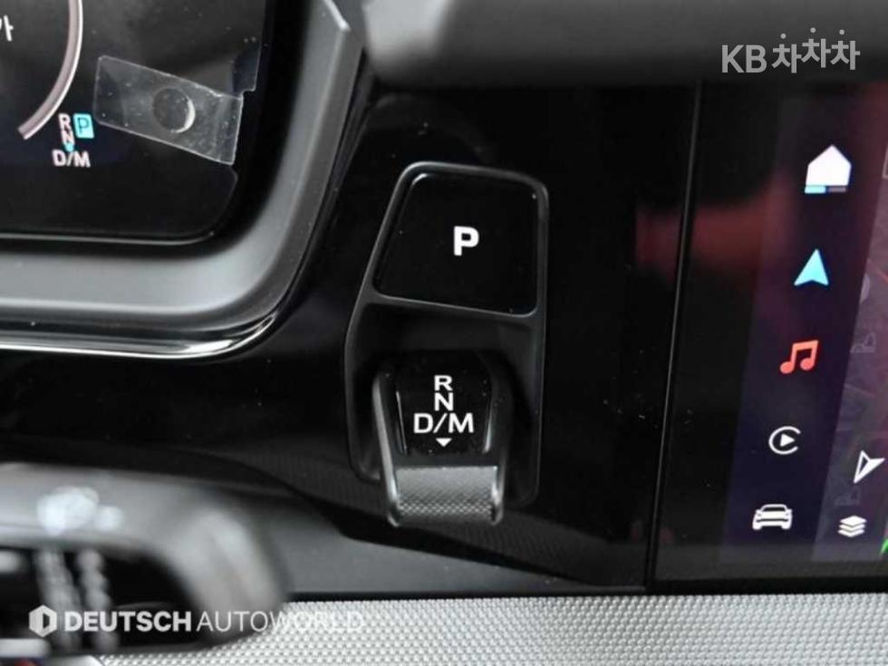 2023 Porsche (9Y0) photo