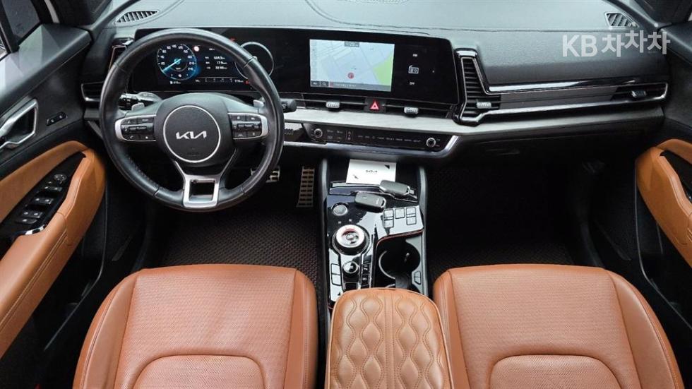 2023 - kia sportage