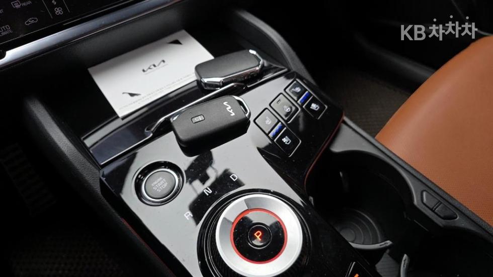 2023 - kia sportage