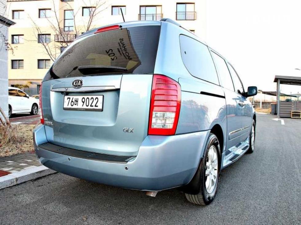 2012 - kia carnival