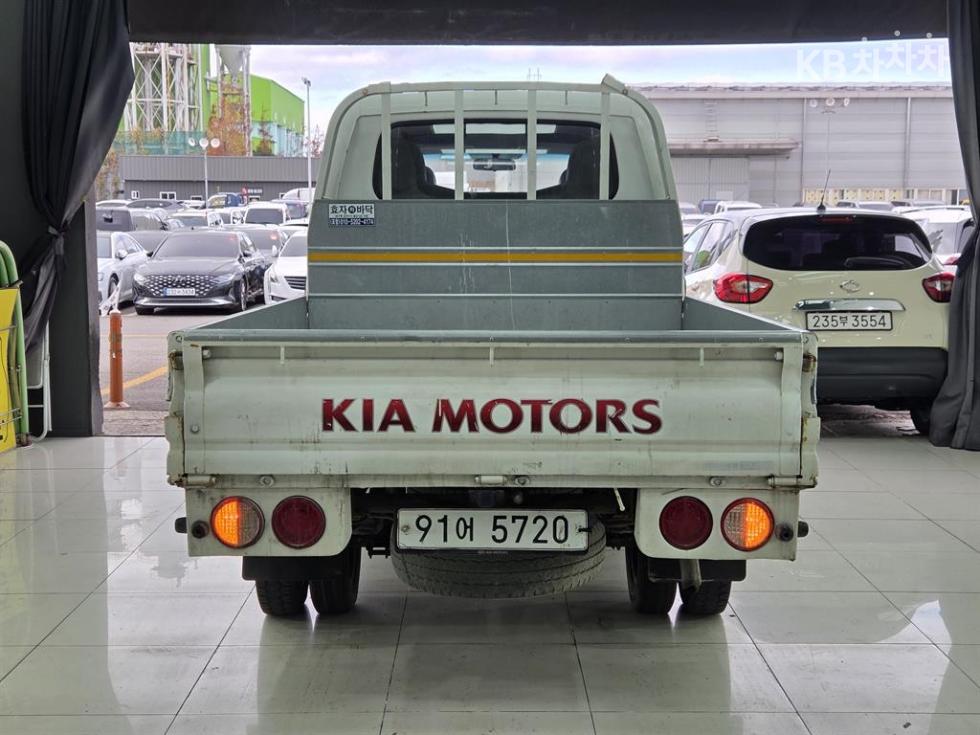 2012 - kia bongo iii