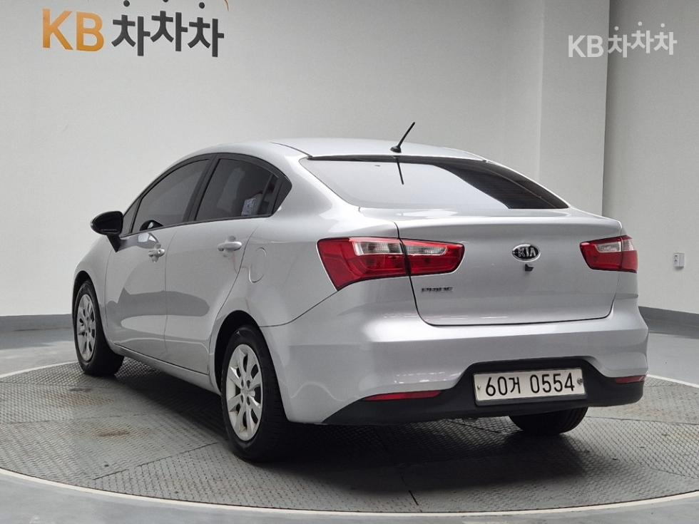 2016 - kia pride