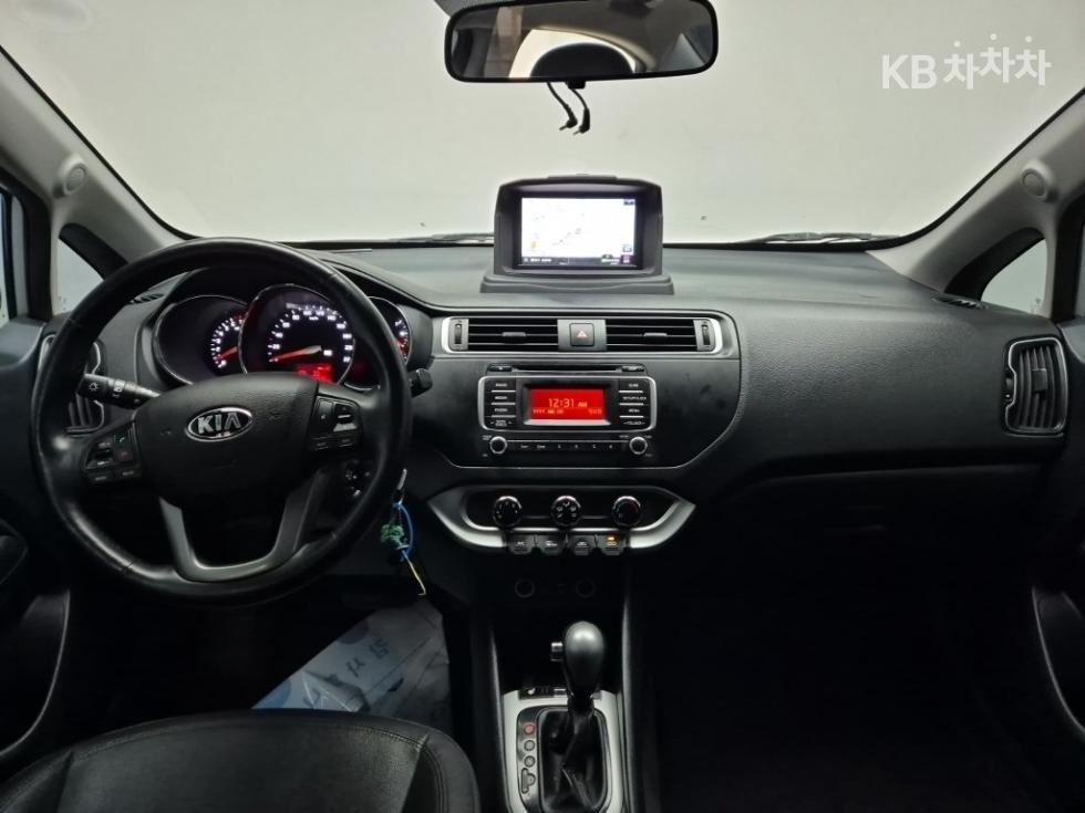 2016 - kia pride