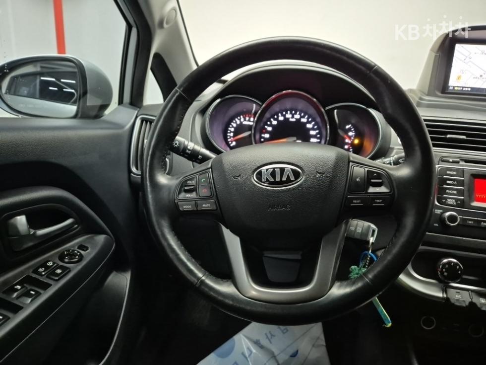 2016 - kia pride