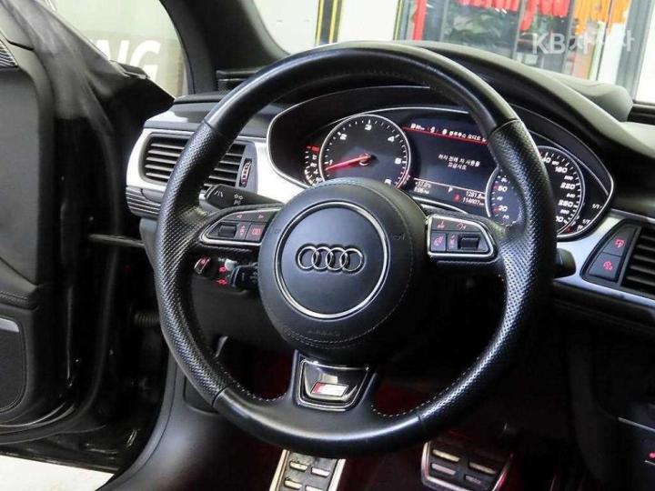 Audi A7 55 TDI Quattro Sport 4G 9