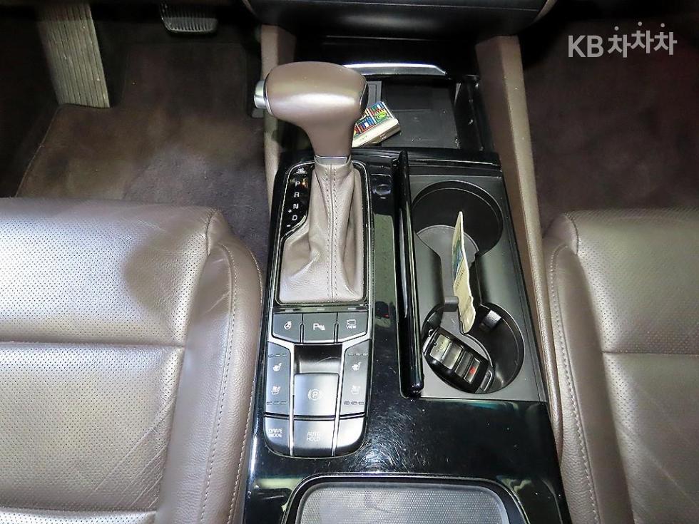 2019 - kia k7