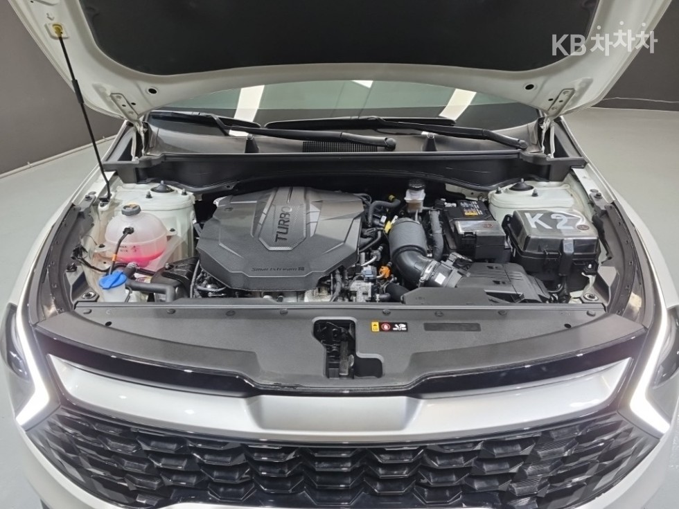 2023 - kia sportage