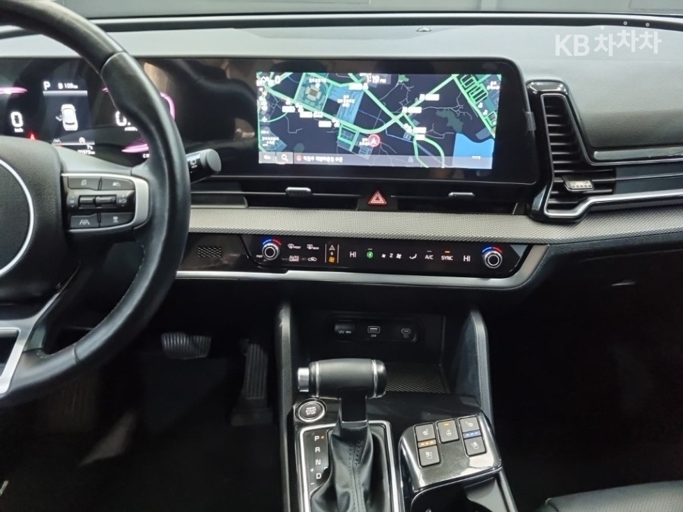 2023 - kia sportage