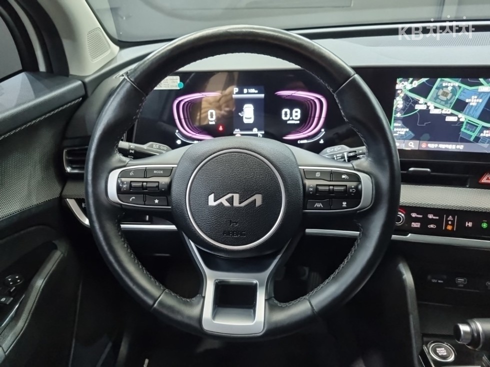 2023 - kia sportage