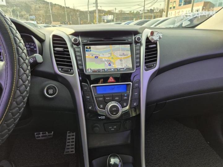 Hyundai i30 New 1.6 VGT Extreme 10