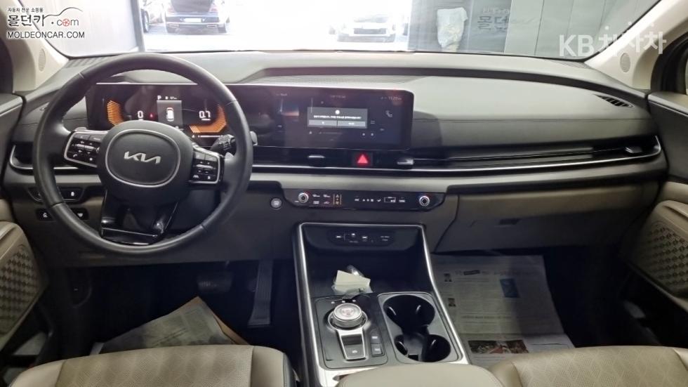 2025 - kia carnival