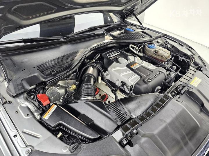 Audi A7 3.0 TFSI Quattro Dynamic 7