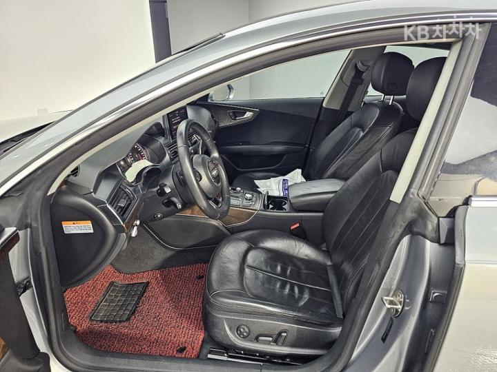 Audi A7 3.0 TFSI Quattro Dynamic 9