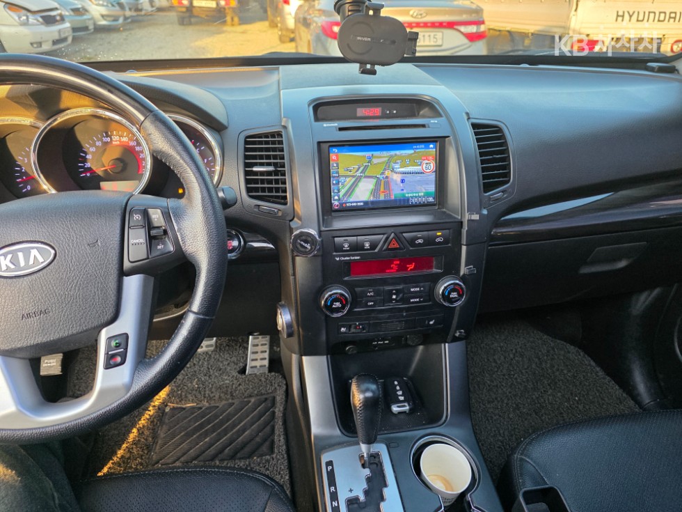 2011 - kia sorento