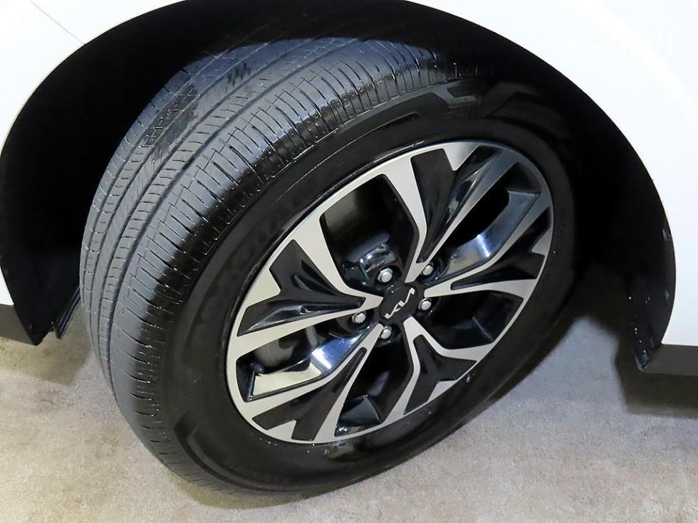 2023 - kia carnival