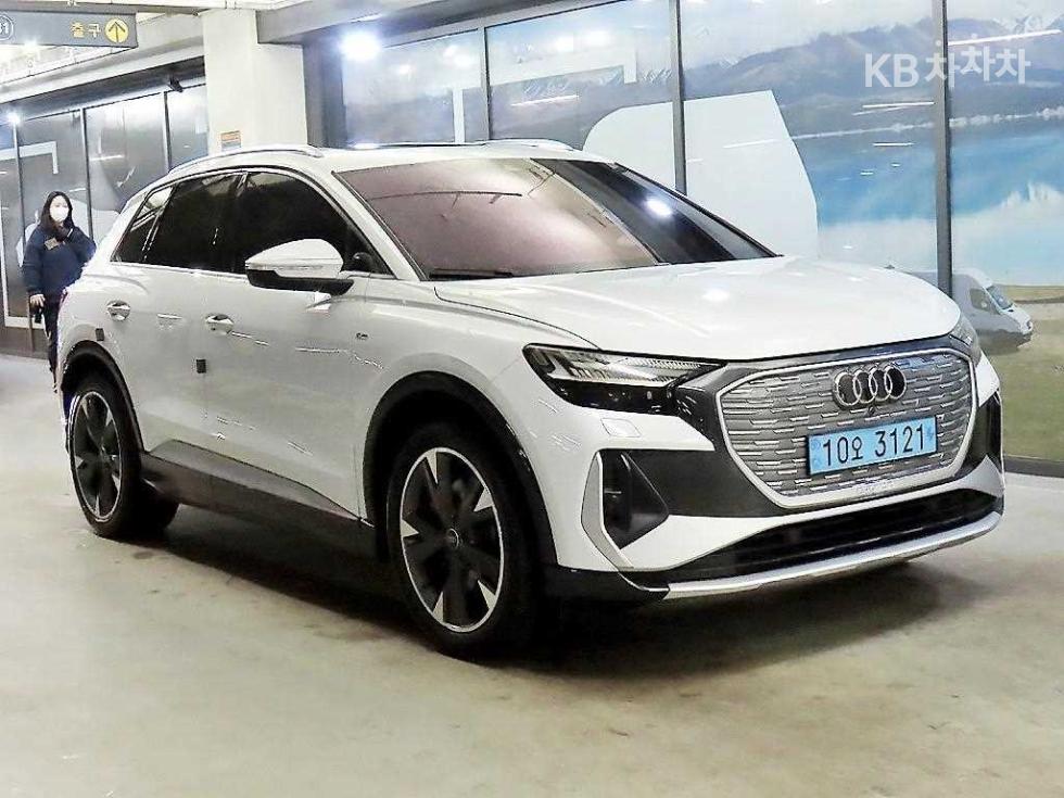 아우디 Q4 e-tron