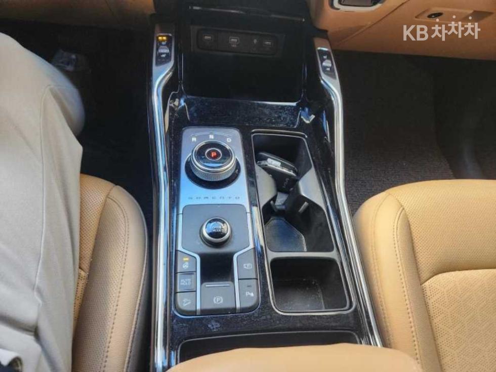 2023 - kia sorento