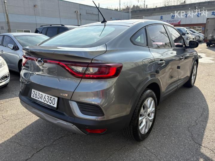 Renault XM3 1.6 GTe LE+ 7