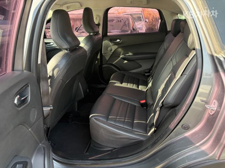 Renault XM3 1.6 GTe LE+ 9